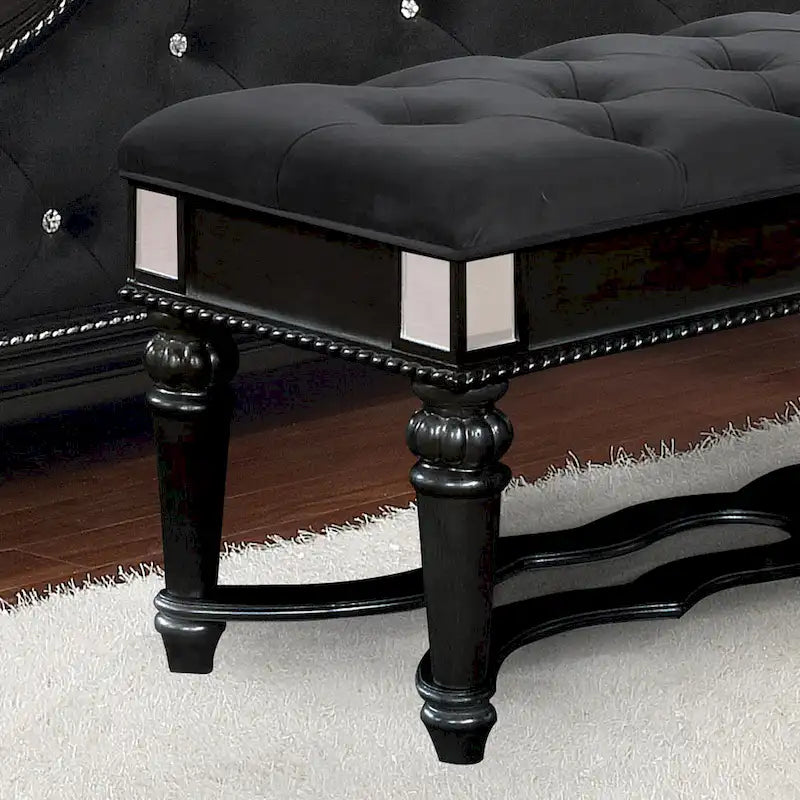 Banc d'appoint traditionnel rembourré en tissu capitonné