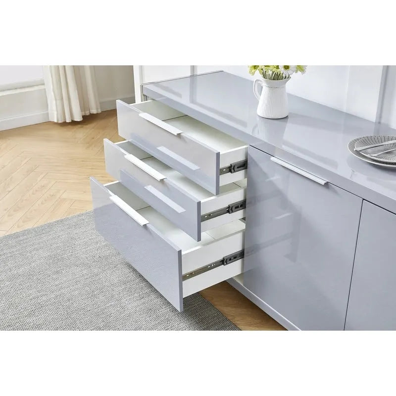 Meuble moderne laqué à 3 tiroirs