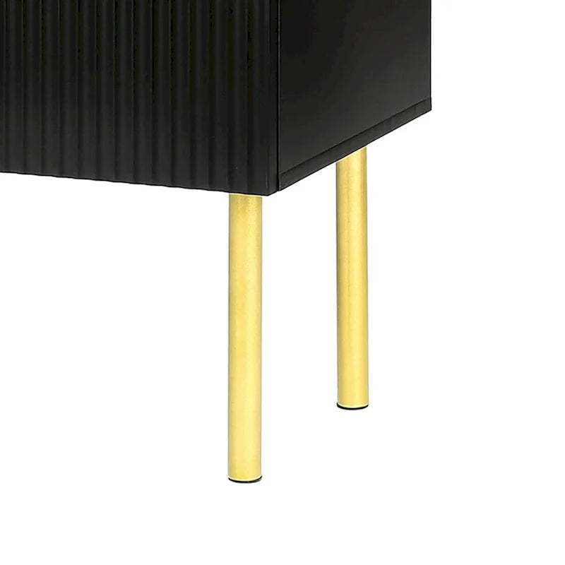 Aparador horizontal moderno y minimalista con patas y tiradores de metal dorado